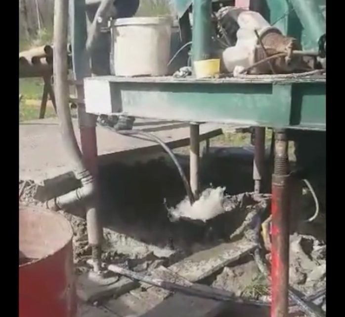 Пронађена ВОДА ВЕЛИКОГ КАПАЦИТЕТА у Сувом Селу ВИДЕО
